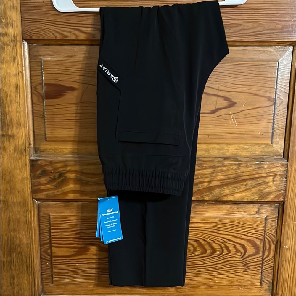 Ariat Ladies Scrubs